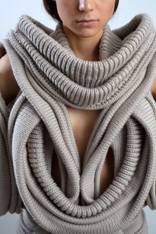 Sculptural Fashion - knitted top with interlocking design; innovative fashion; creative knitwear // Katherine Mavridis: 